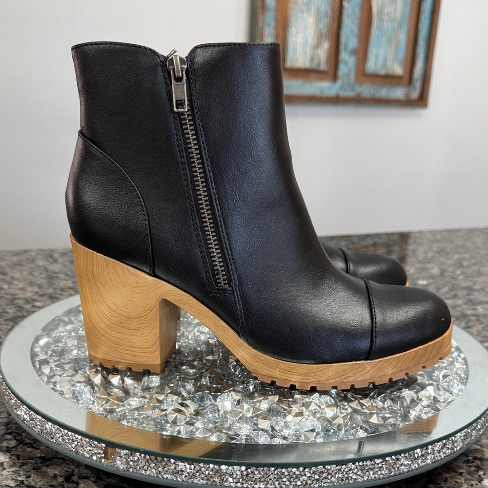 Sun + Stone Black Leather Heeled Boots